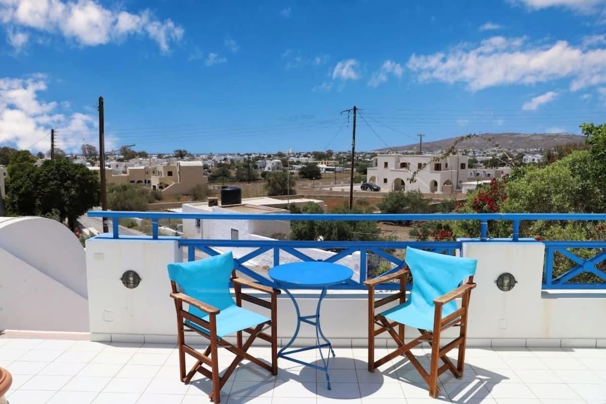 Santorini Seaside Retreat - Flora'S Summer Escape Perissa (Santorini) Exterior foto