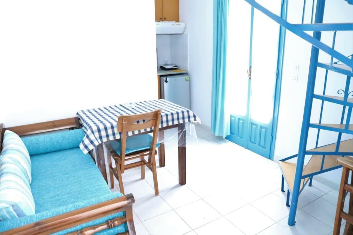 Santorini Seaside Retreat - Flora'S Summer Escape Perissa (Santorini) Exterior foto