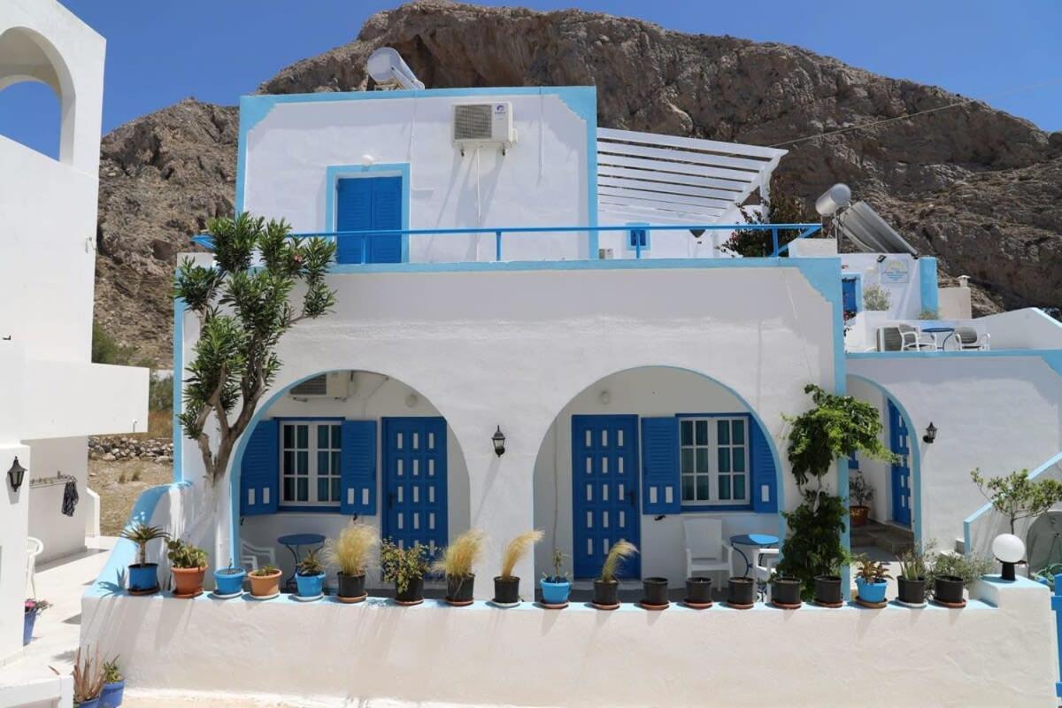 Santorini Seaside Retreat - Flora'S Summer Escape Perissa (Santorini) Exterior foto
