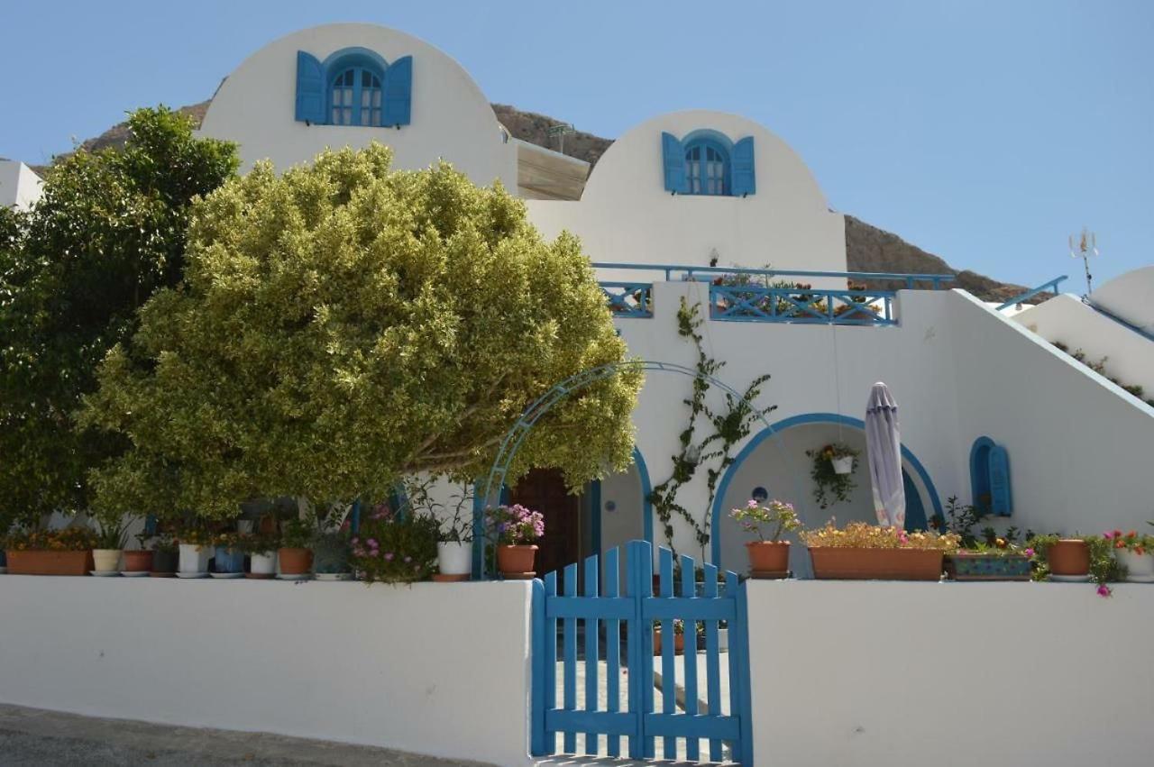Santorini Seaside Retreat - Flora'S Summer Escape Perissa (Santorini) Exterior foto