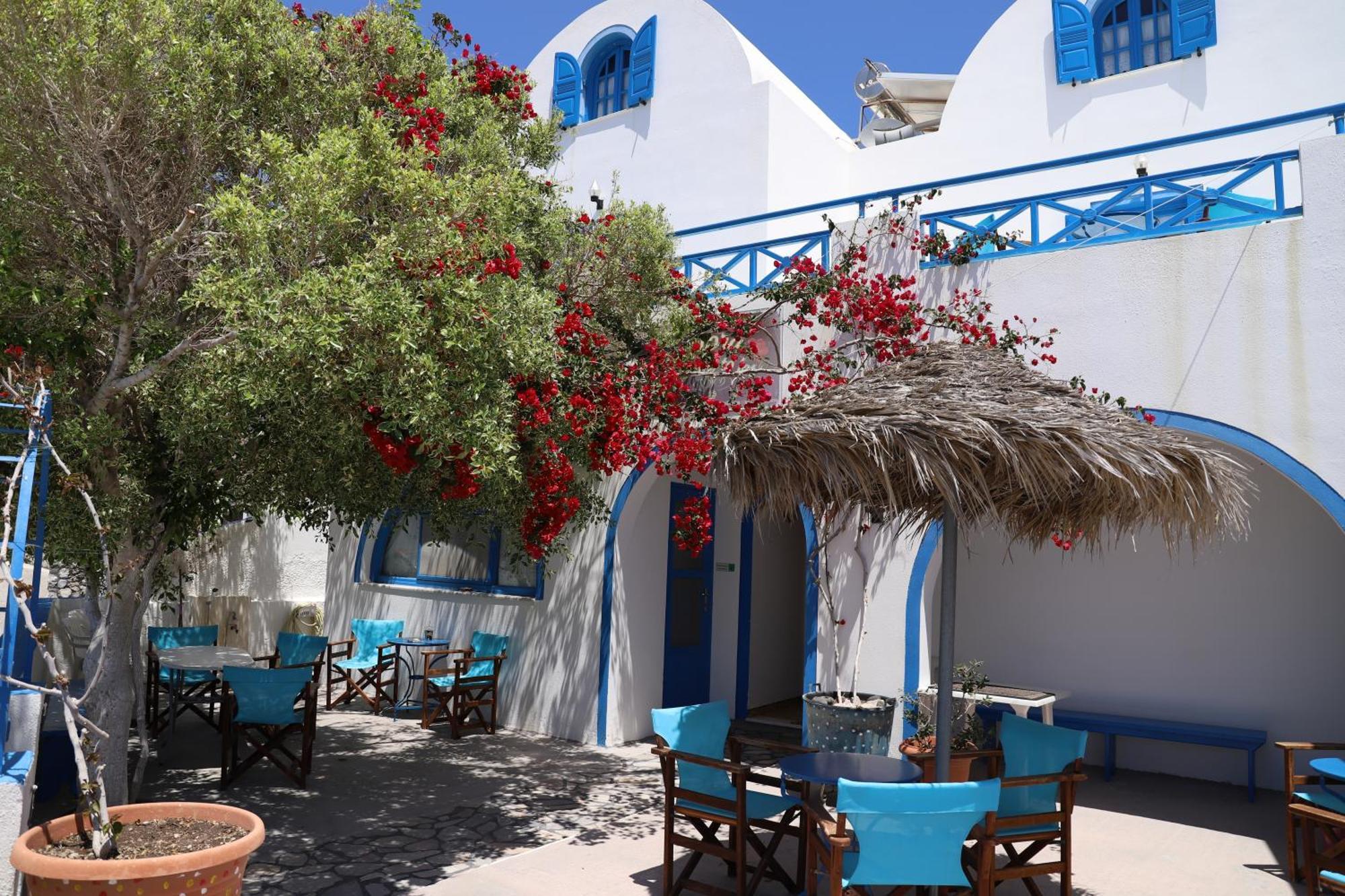 Santorini Seaside Retreat - Flora'S Summer Escape Perissa (Santorini) Exterior foto