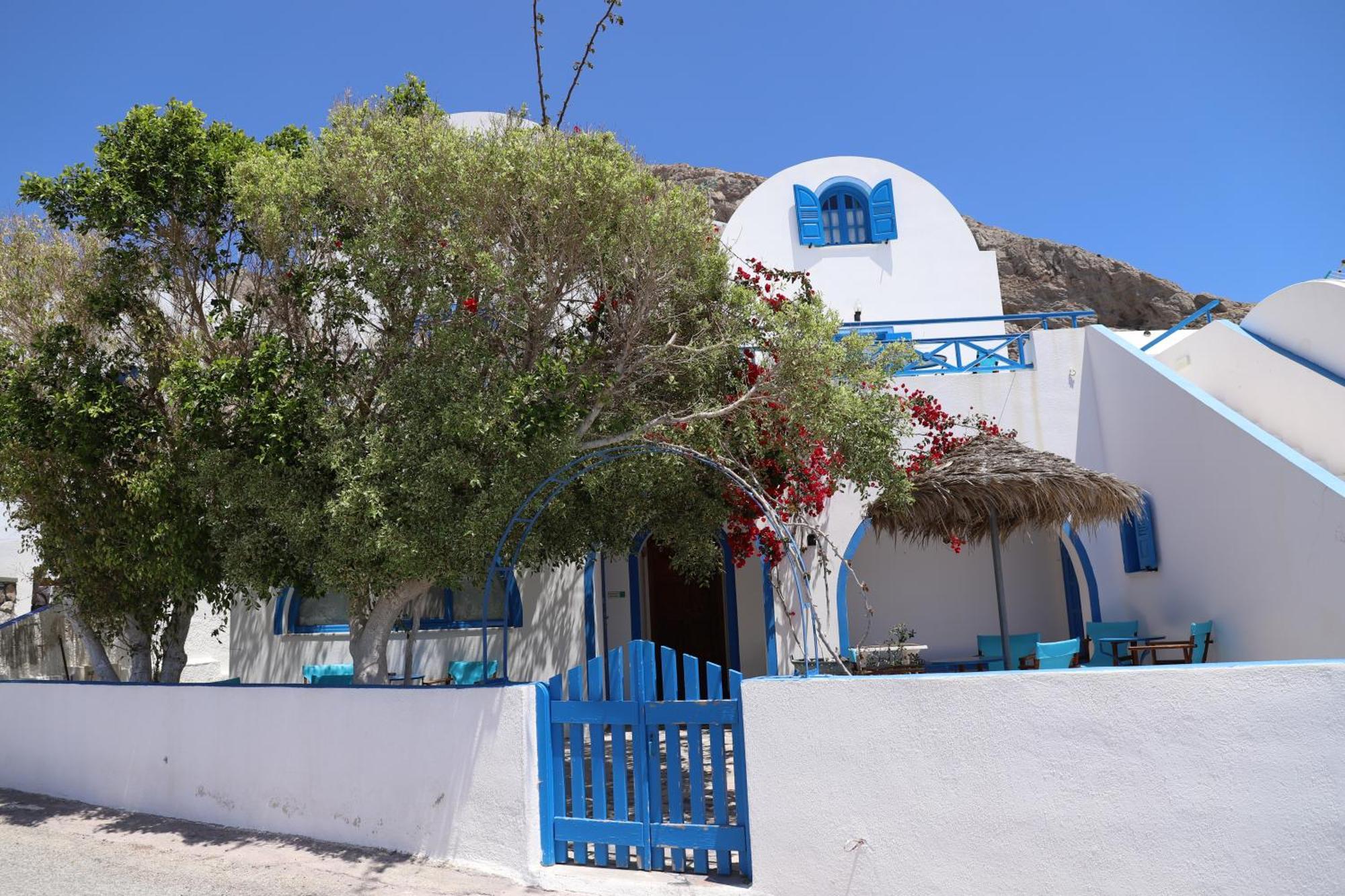 Santorini Seaside Retreat - Flora'S Summer Escape Perissa (Santorini) Exterior foto