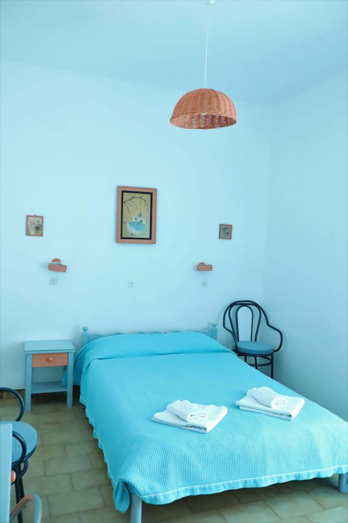 Santorini Seaside Retreat - Flora'S Summer Escape Perissa (Santorini) Exterior foto